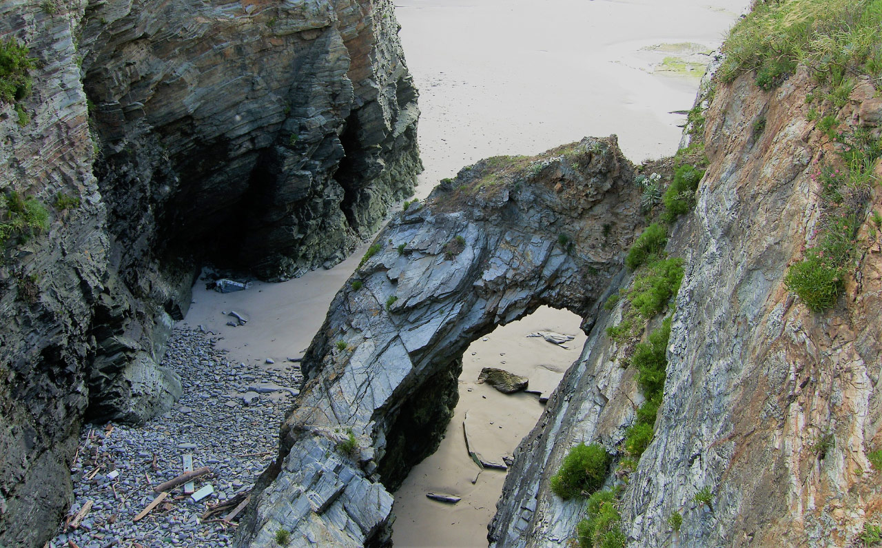 Playa de Las Catedrales, Foz